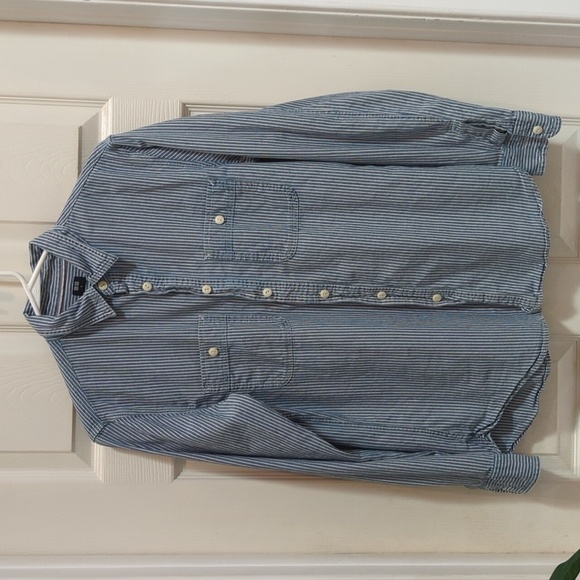 UniQlo Men's Slim Fit Striped Long Sleeve Button Down Shirt Size Small - Picture 1 of 6
